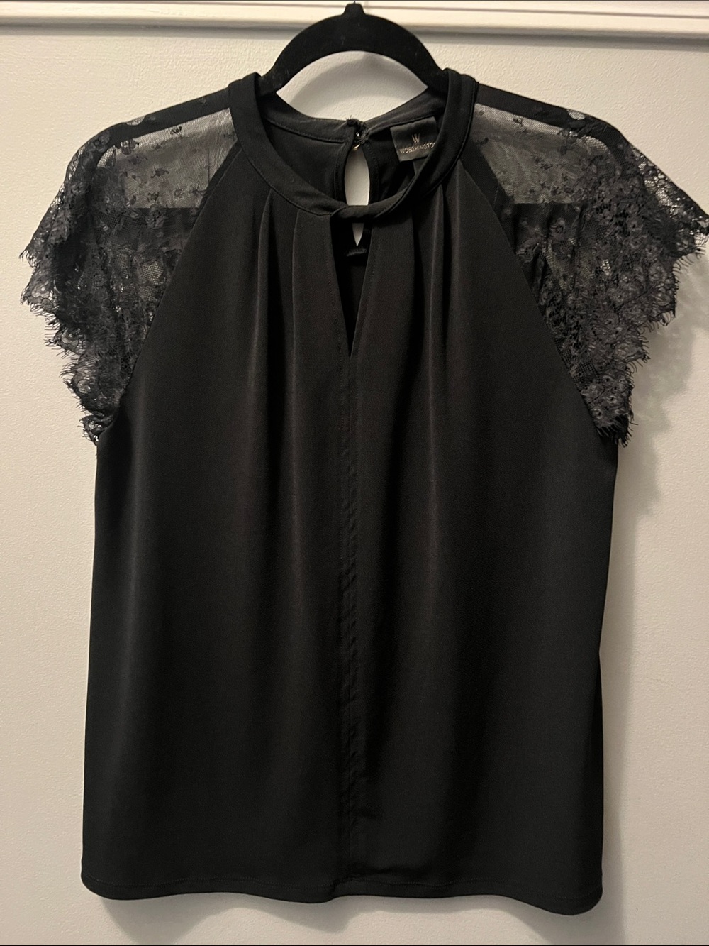Worthington Black Lace Cap Sleeve Keyhole Blouse